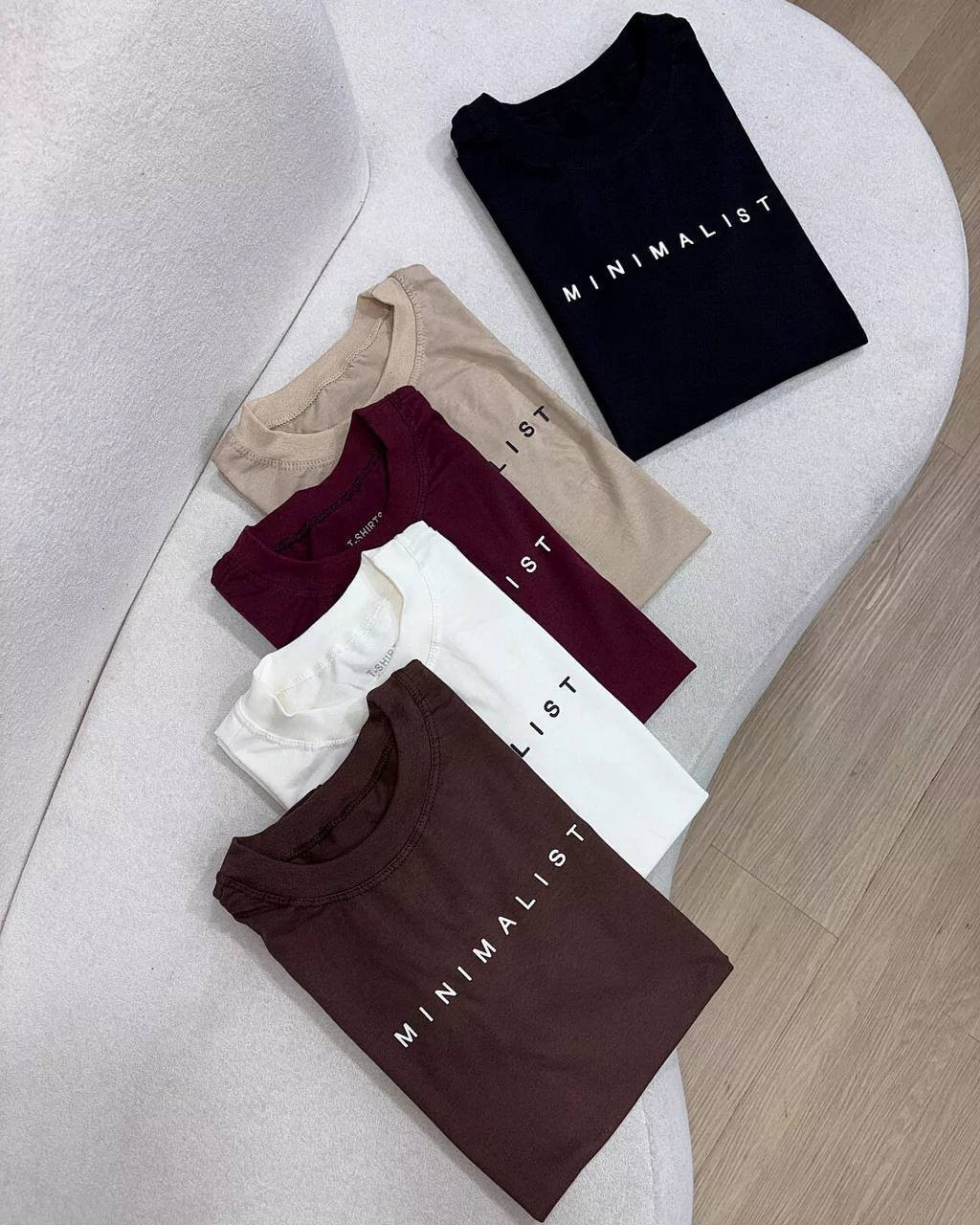 Tee minimalist