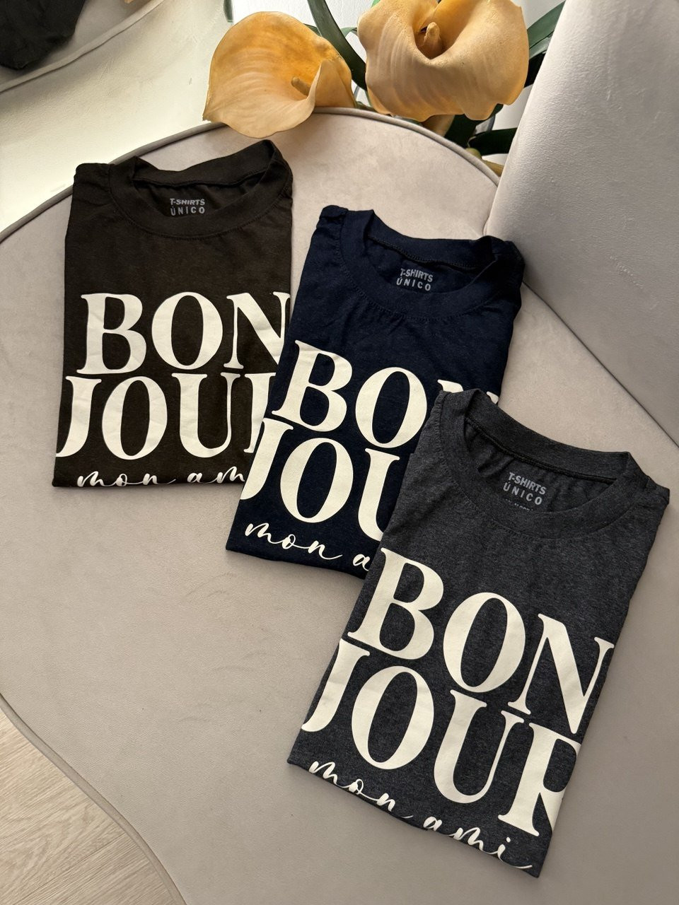 Tee Bonjour