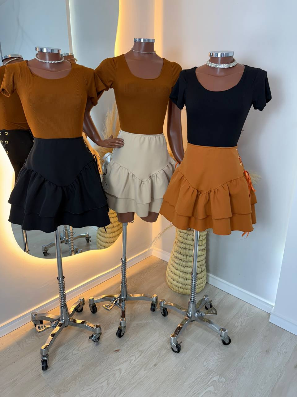 Conjunto (Cores pelo saia)