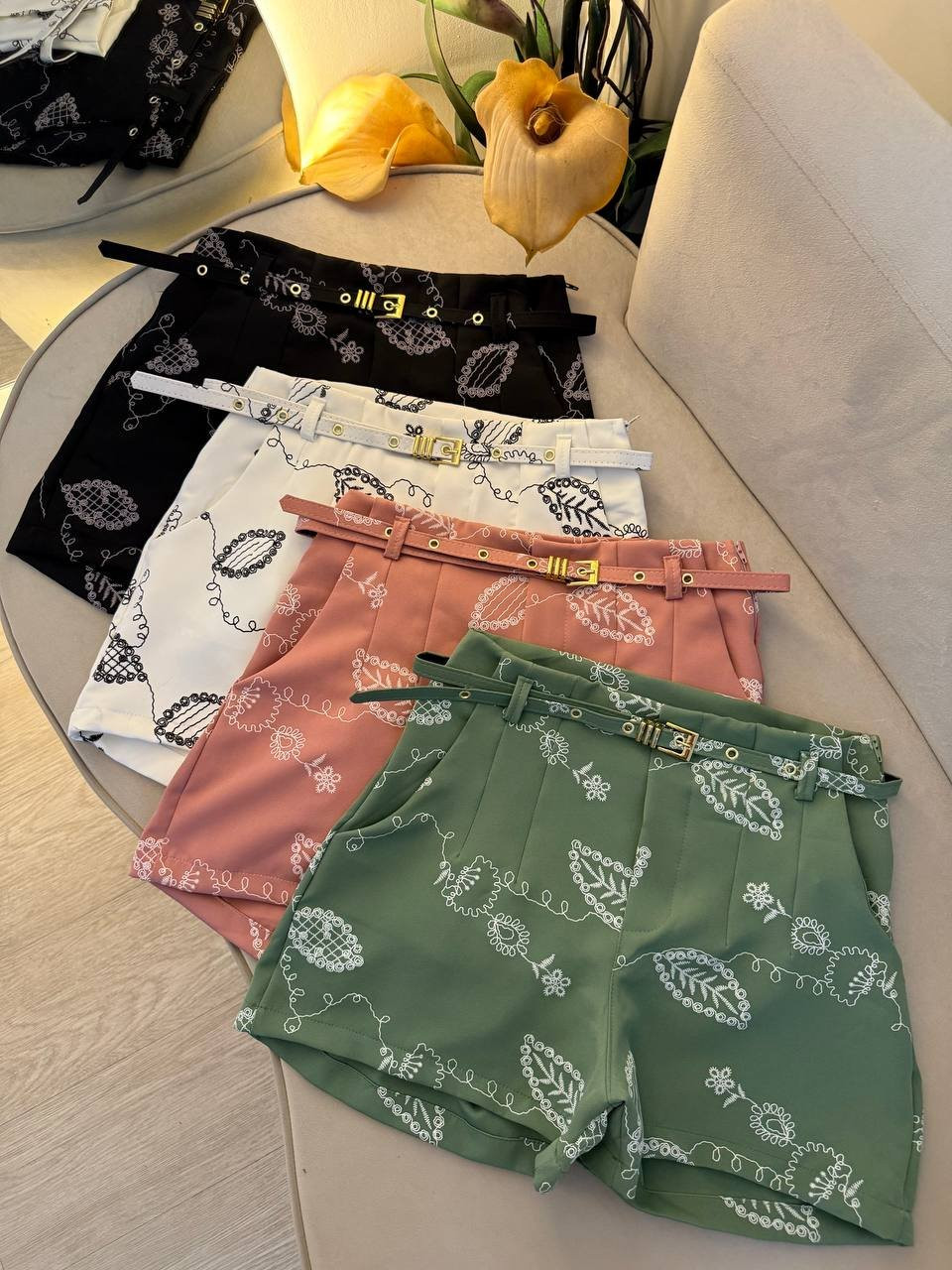 Short Alfaiataria com cinto