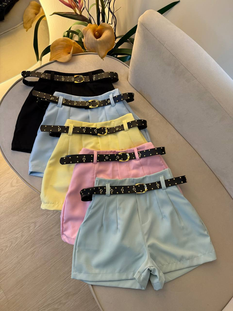 Shortinho Alfiataria com cinto