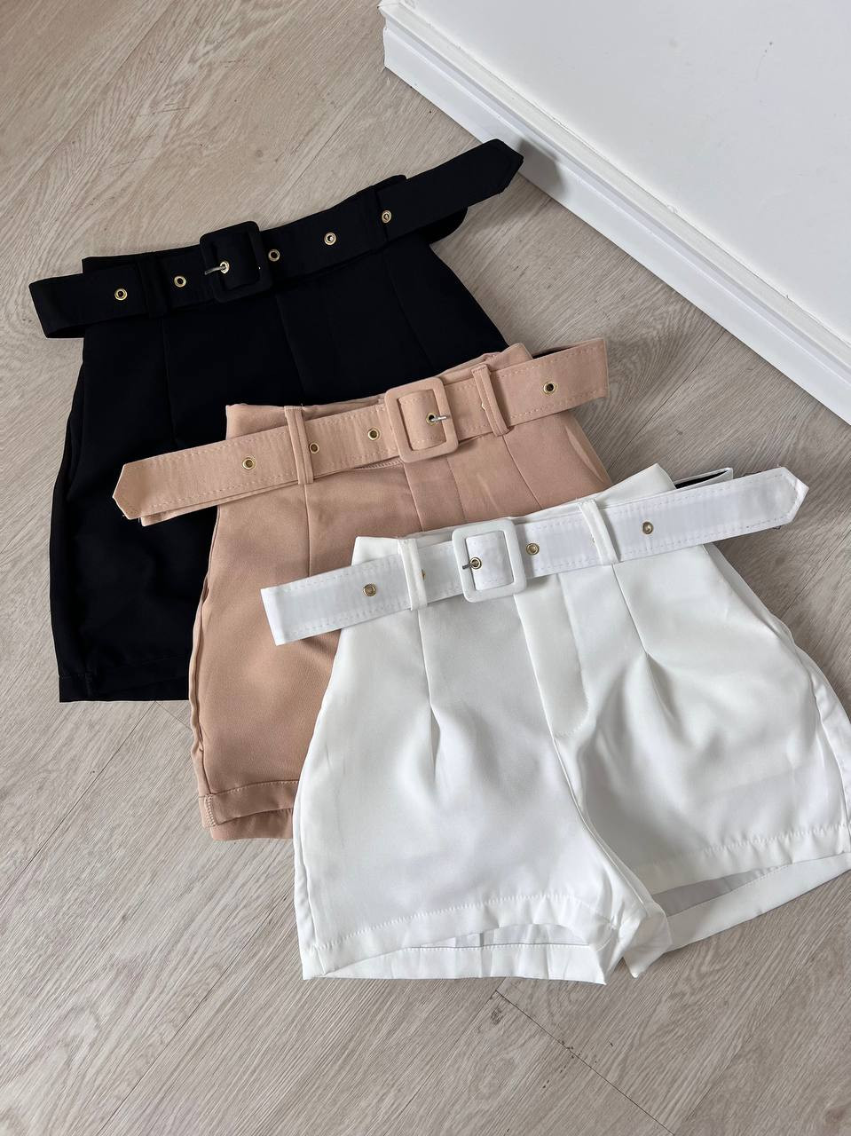 Short Alfaiataria com cinto