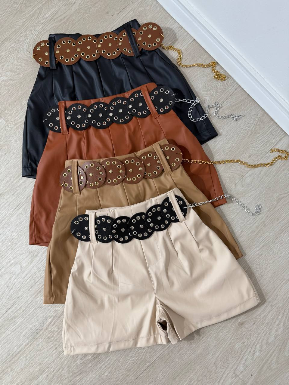 Short com Cinto