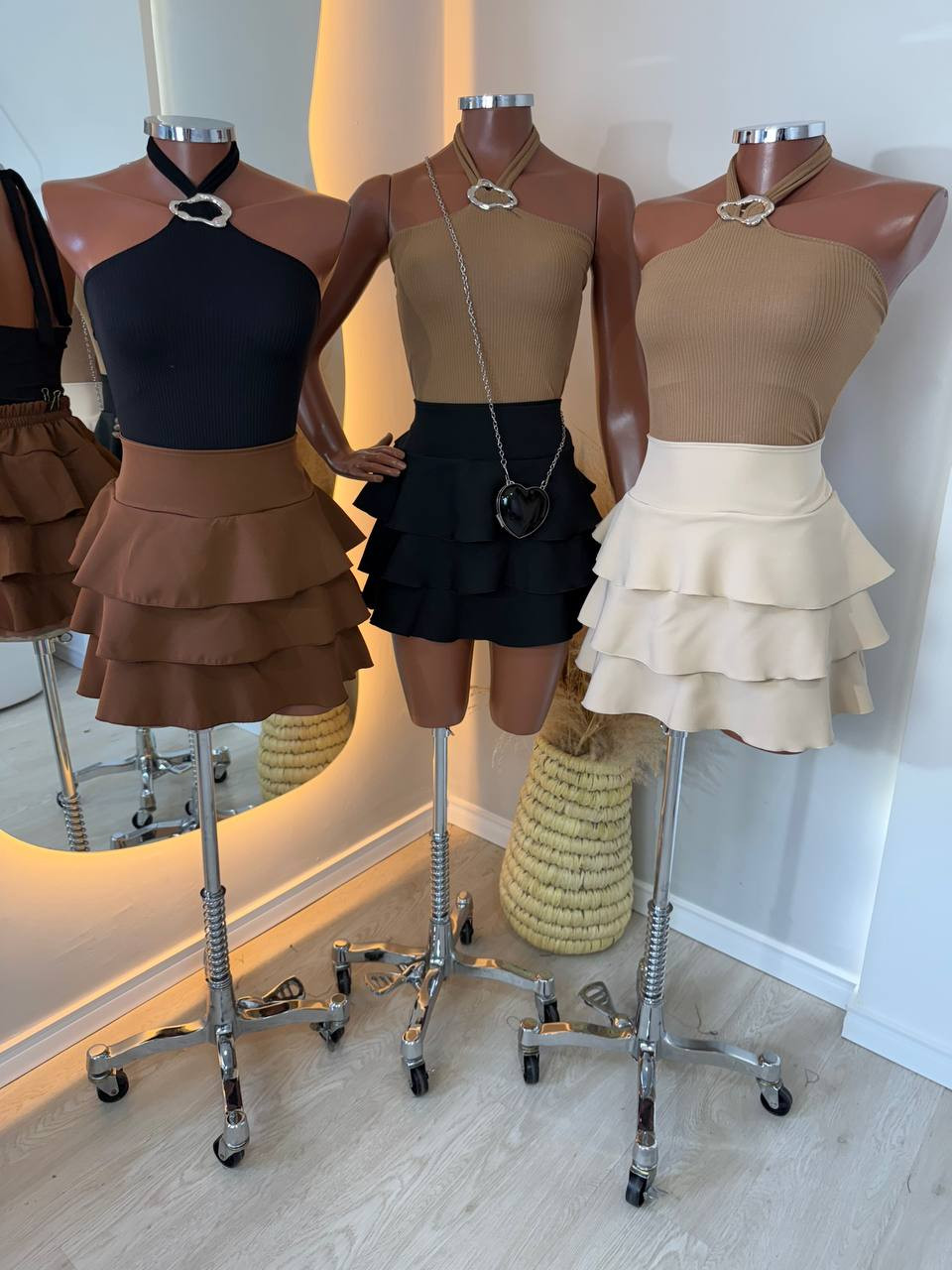 Conjunto (Cores pelo saia)
