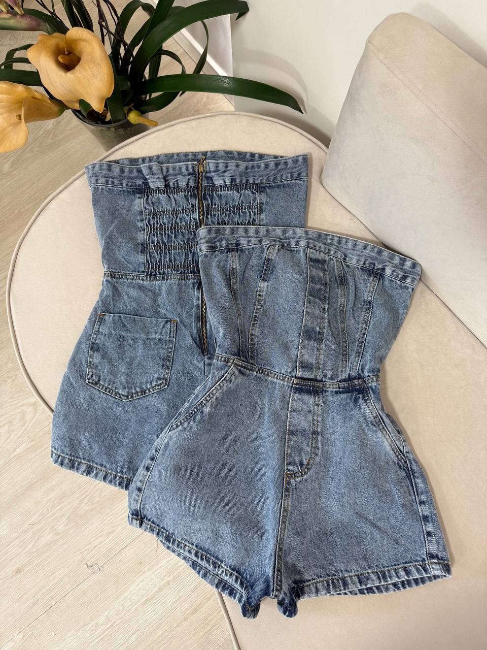 Macaquinho jeans 