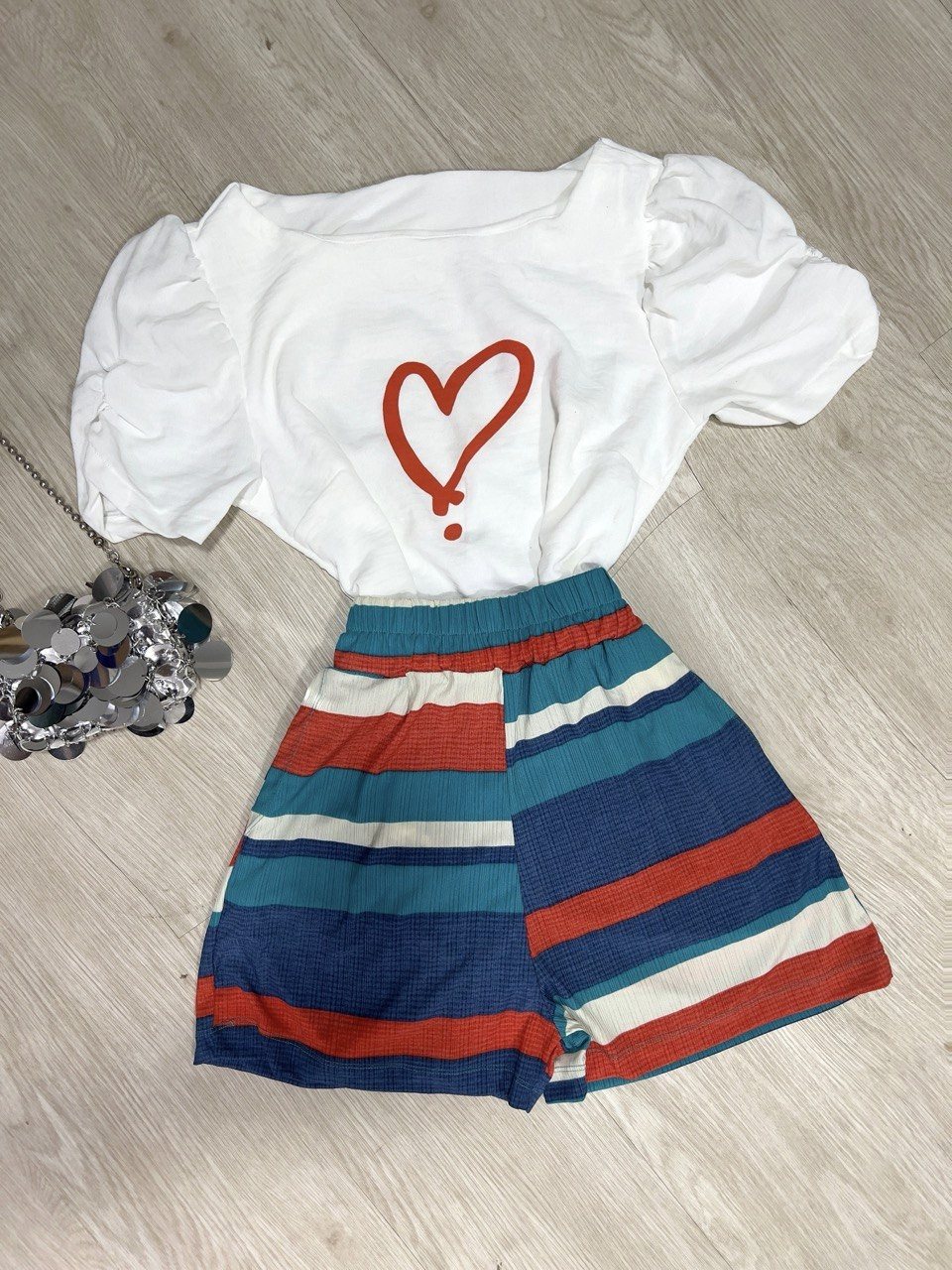 Conjunto (cores pelo short)