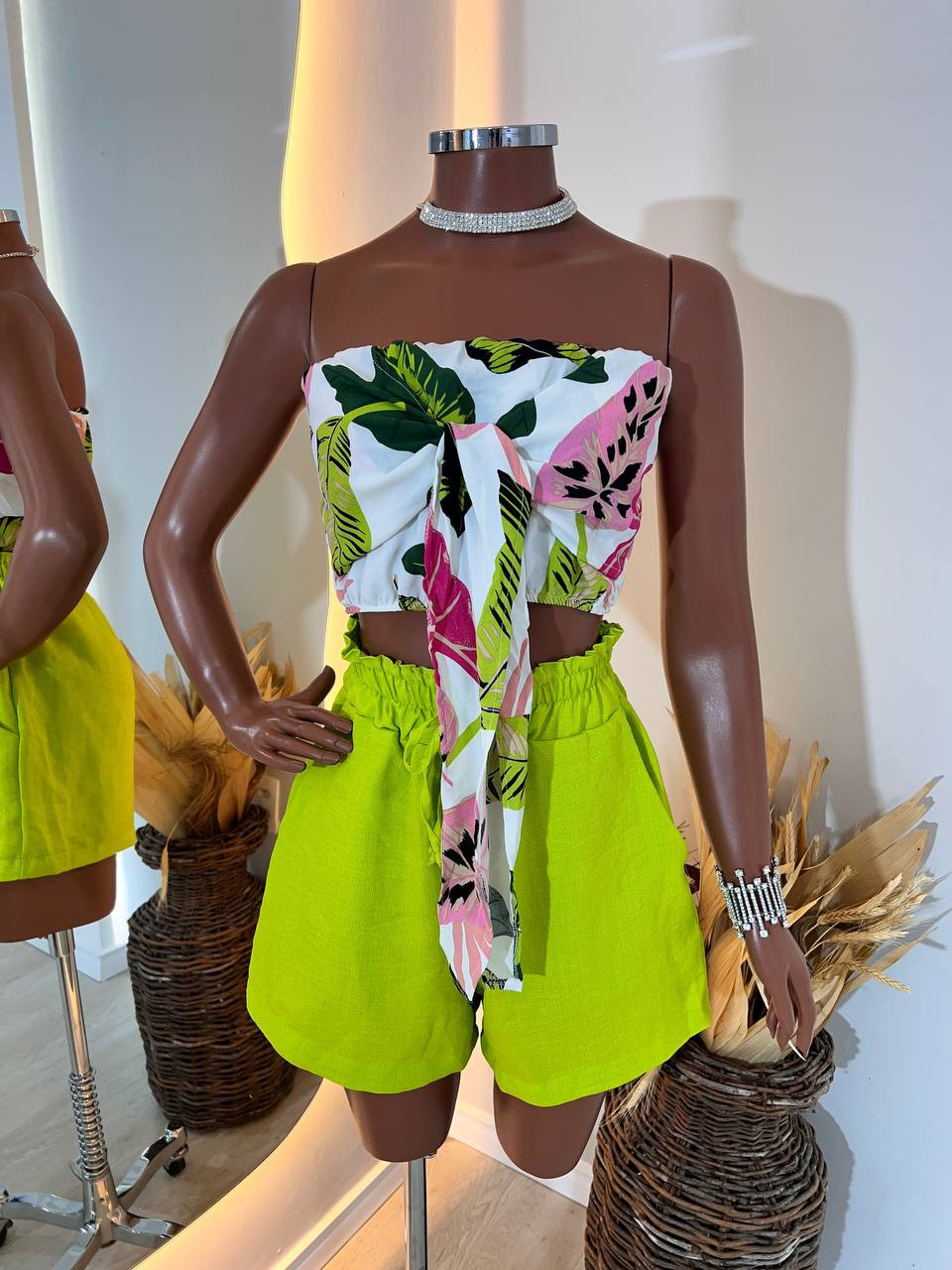 Conjunto (Cores pelo short)
