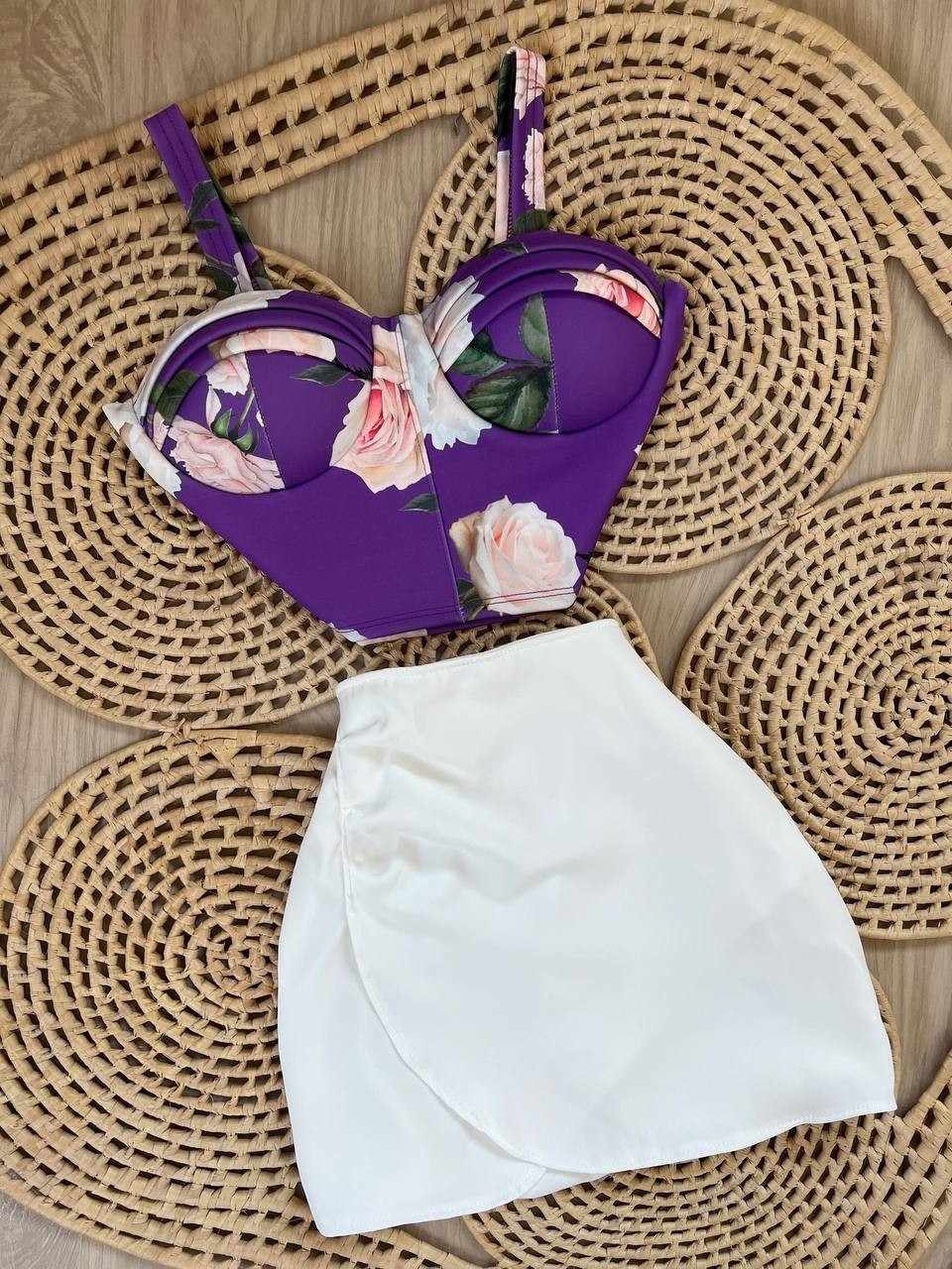 Conjunto (cores pelo short)