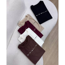 Tee minimalist
