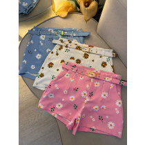 Short com cinto 